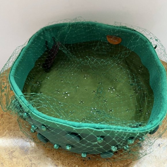 Vintage Hunter Women's Green Pillbox Hats Size W9xH2 w/ Button Studded and Lace - Picture 5 of 13